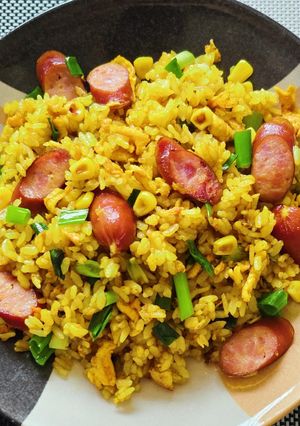 粗挽きソーセージ入りカレーチャーハン-レシピのメイン写真
