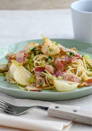 蕪とベーコンの柚子胡椒パスタ-レシピのメイン写真