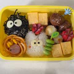 รูปของ まっくろくろすけ弁当