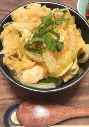 高たんぱくでヘルシー♡鶏むね肉の親子丼-レシピのメイン写真