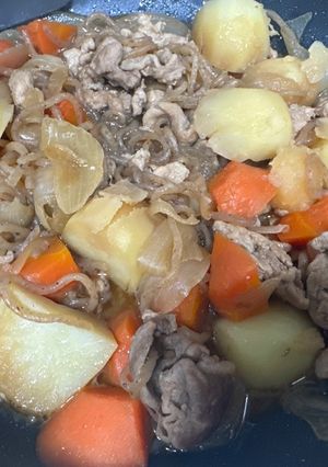 フライパン1つでできるシンプル肉じゃが-レシピのメイン写真