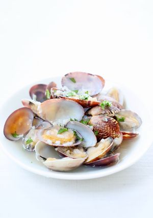 旨味➕【あさりの塩麹ワイン（酒）蒸し】-レシピのメイン写真