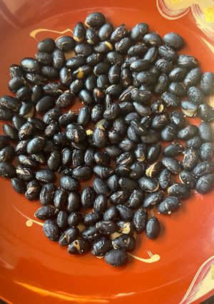 黒豆を食べる-レシピのメイン写真