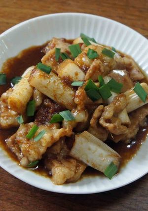 ネギとホルモンの生姜焼き-レシピのメイン写真