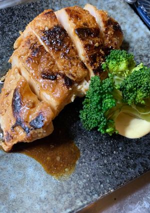塩麹の鶏胸肉ステーキ!ブロッコリー添え-レシピのメイン写真