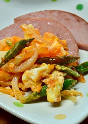 簡単朝食!ハム卵野菜のケチャップ炒め-レシピのメイン写真
