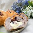 ブルーベリーのクリームチーズパン