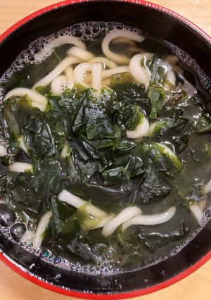 冷凍うどんで✨九州風わかめうどん🥣-レシピのメイン写真