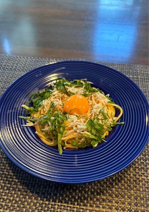 生塩辛とニンニクなめ茸のパスタ-レシピのメイン写真