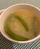ただの新玉ねぎコンソメスープ