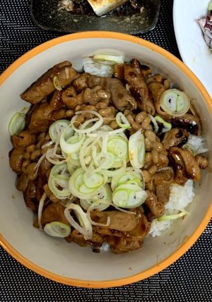 【ズボラ飯】こてっちゃん納豆丼★炒めて乗せるだけ-レシピのメイン写真