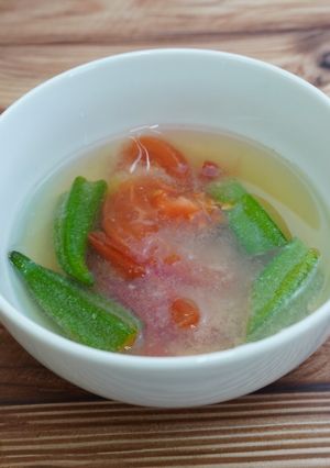 トマトとオクラの味噌汁-レシピのメイン写真