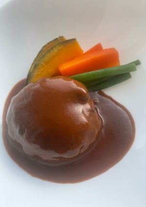 赤ワイン煮込みハンバーグ-レシピのメイン写真