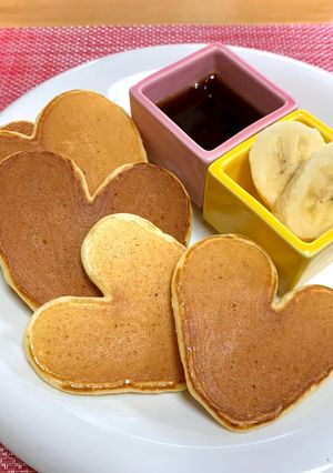ハート型絞り出し不要！ハートのパンケーキ-レシピのメイン写真