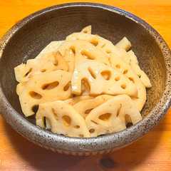 A picture of 副菜♡作り置き簡単♡弁当♡レンコンの白だし酢炒め.