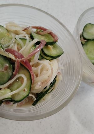 夏の小鉢　胡瓜と茗荷のごまドレ素麺-レシピのメイン写真
