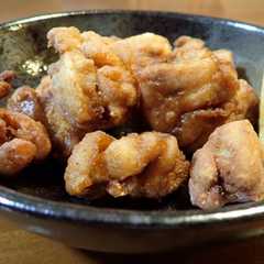 รูปของ 【食品安全】ハフハフハラハヘ（鶏唐揚げ）