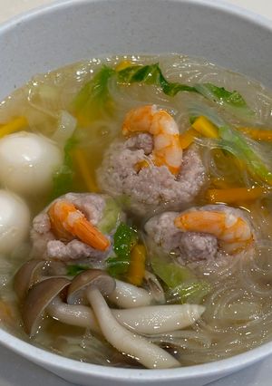 エビ肉団子と春雨の中華スープ-レシピのメイン写真