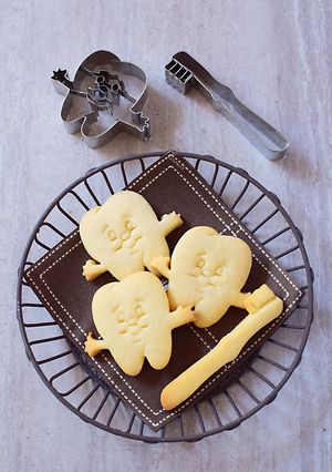 型抜きクッキー（複雑な抜き型のコツ）-レシピのメイン写真