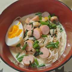 รูปของ 冷やし豆乳担々そうめん