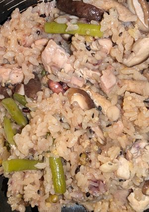 美味しく減塩 十六穀米の鶏炊き込みご飯-レシピのメイン写真
