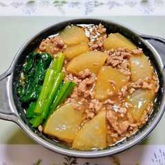 A picture of 時短簡単夕飯主菜小松菜と豚挽肉と大根そぼろ煮.