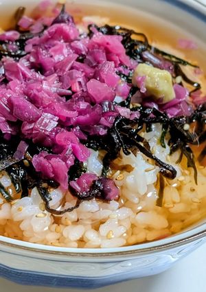 5分でできる柴漬けと塩昆布のお茶漬け-レシピのメイン写真