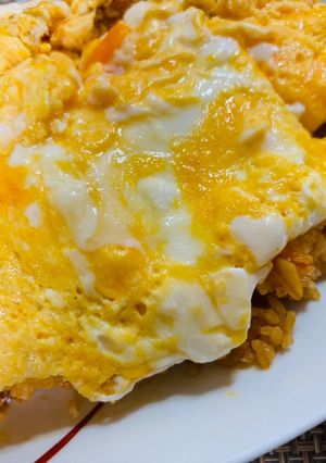 ケチャップライスは炊き込みで！オムライス-レシピのメイン写真