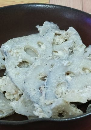 蓮根とクリームチーズのシャキシャキサラダ-レシピのメイン写真