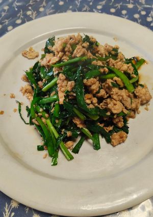 ニラと鶏ひき肉のスタミナ炒め-レシピのメイン写真