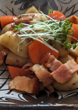 里芋とベーコンの煮物-レシピのメイン写真