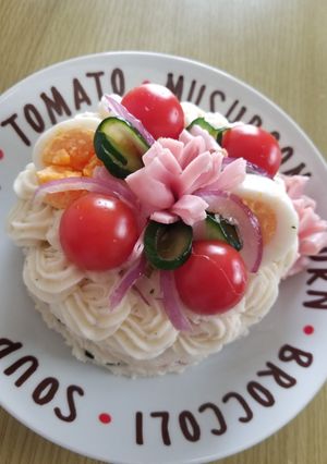 ぴりっと！見た目も味も楽しいポテサラ！-レシピのメイン写真