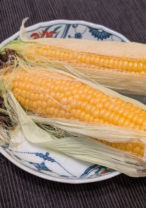 ラップ不要！レンジで簡単とうもろこし🌽-レシピのメイン写真