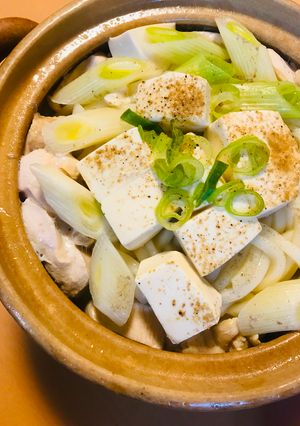 あっさり鍋●鶏肉＆もやしの煮込みうどん鍋-レシピのメイン写真
