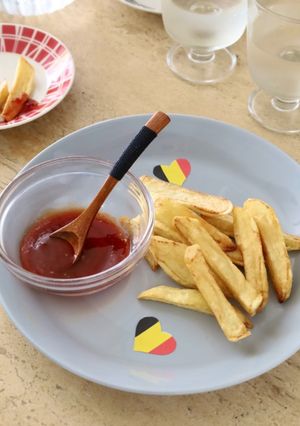 外カリッ中ホクッ！ベルギーフリッツ旨辛チリソース-レシピのメイン写真