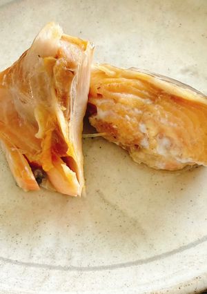 スモーク・オン・ザ・茶葉、鮭カマ編🐟-レシピのメイン写真