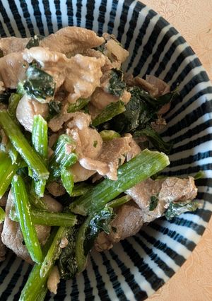 簡単★昼食!豚肉と蓬蓮草のたれマヨ炒め-レシピのメイン写真