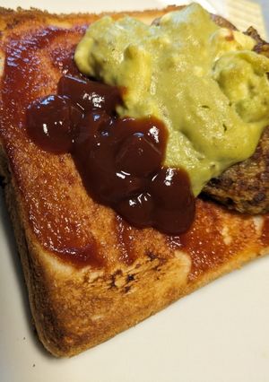 アボカドソースのオープンバーガー-レシピのメイン写真