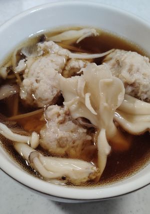 鶏団子ときのこのお汁-レシピのメイン写真