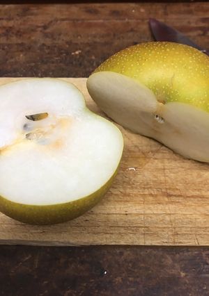 保存版✅梨の切り方|料理初心者でも芯・皮も簡単に-レシピのメイン写真
