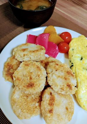混ぜて焼くだけ！れんこん餅-レシピのメイン写真