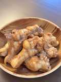 シナモン香る若鶏の手羽元