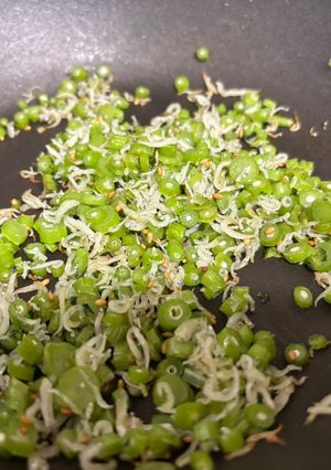 春菊の茎としらす炒めふりかけ-レシピのメイン写真