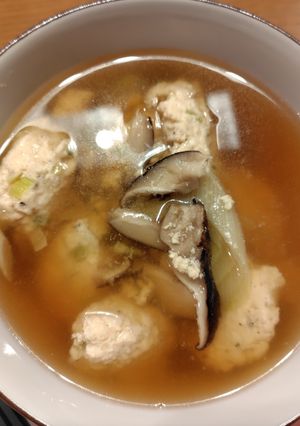鶏団子汁（白だしと醤油ベース）-レシピのメイン写真