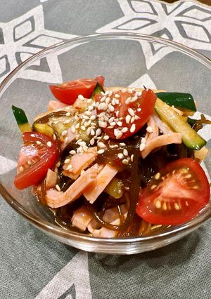 ぴり辛✨もずくキムチサラダ-レシピのメイン写真