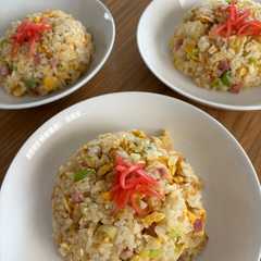 รูปของ 簡単お昼ごはん♪うちのチャーハン