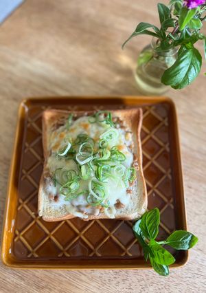 納豆とチーズマヨパン-レシピのメイン写真