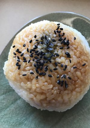 解凍おにぎり●佃煮胡麻しょう油-レシピのメイン写真
