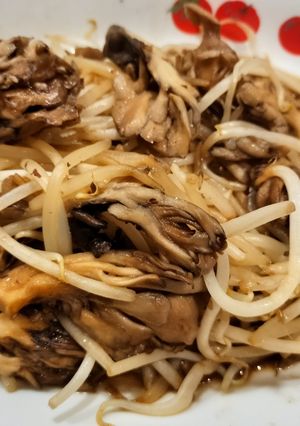 今夜の夕飯！舞茸ともやしの中華バター炒め-レシピのメイン写真