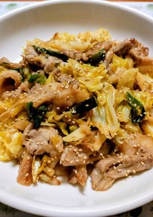 今日の夕飯簡単キャベツ豚バラ肉味噌炒主菜-レシピのメイン写真